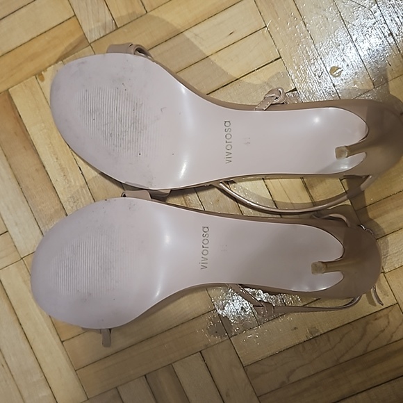 Sandals - Picture 4 of 4